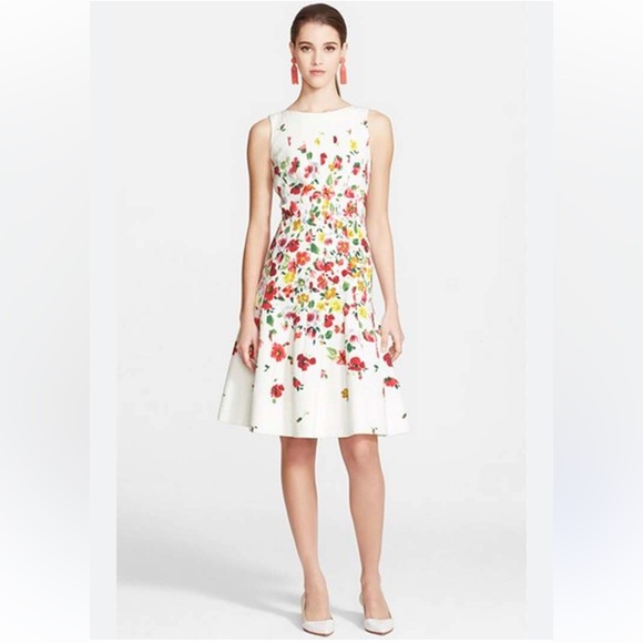 Oscar de la Renta Dresses & Skirts - Oscar de la Renta English garden floral dress S/S 2015 size 4